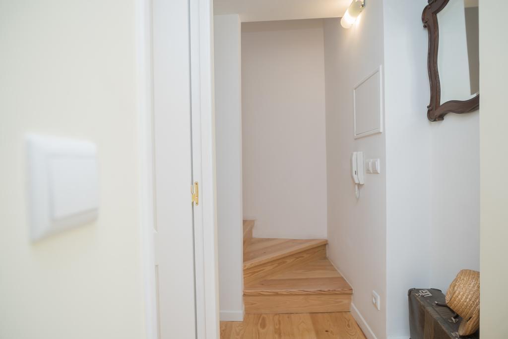 Little River View Triplex In Alfama Lissabon Exterior foto