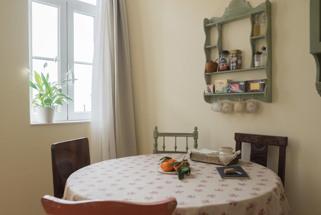 Little River View Triplex In Alfama Lissabon Exterior foto